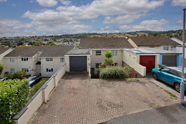 4-bed semi-detached on 24 Upper Longlands, Dawlish, £270,000