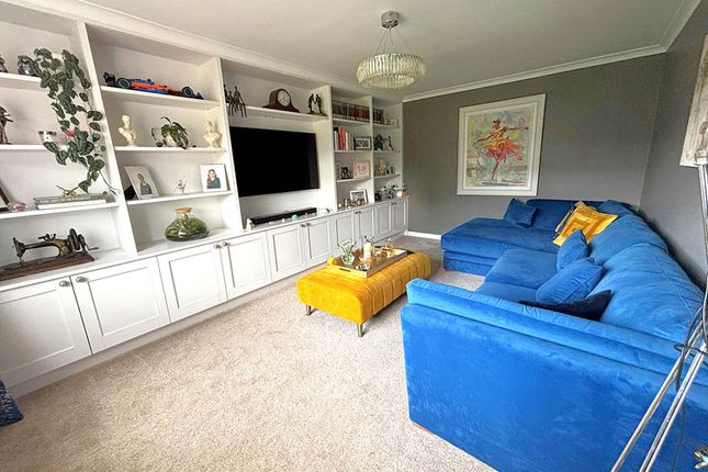 11, Ailesbury Way, Marlborough photo 4