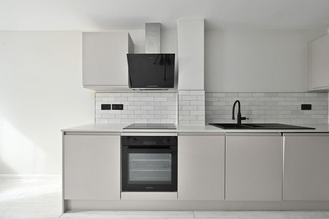 3, Shearers Way, Rye photo 4
