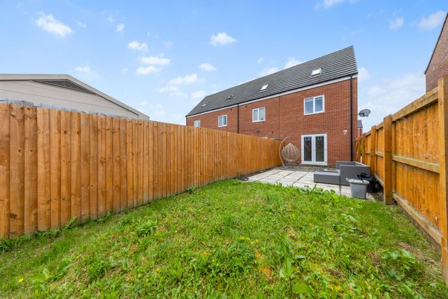 36 Thornton Drive, Newton-Le-Willows photo 4