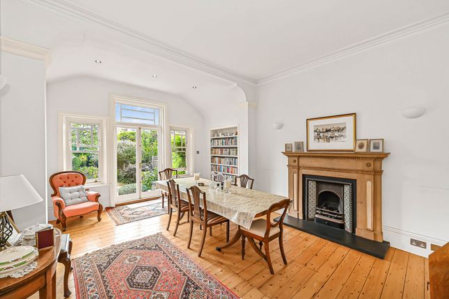 23, Lower Common South, London photo 4