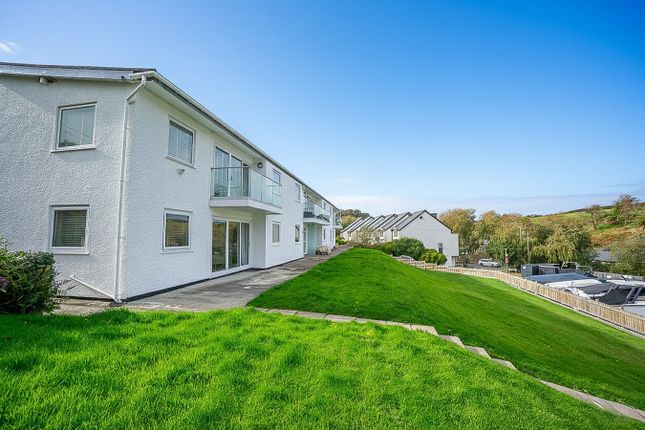 1 Congl Feddw, Pwllheli photo 3