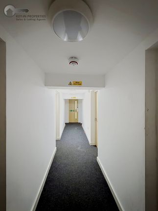 FLAT 14, 10 QUEBEC STREET, BRADFORD photo 3