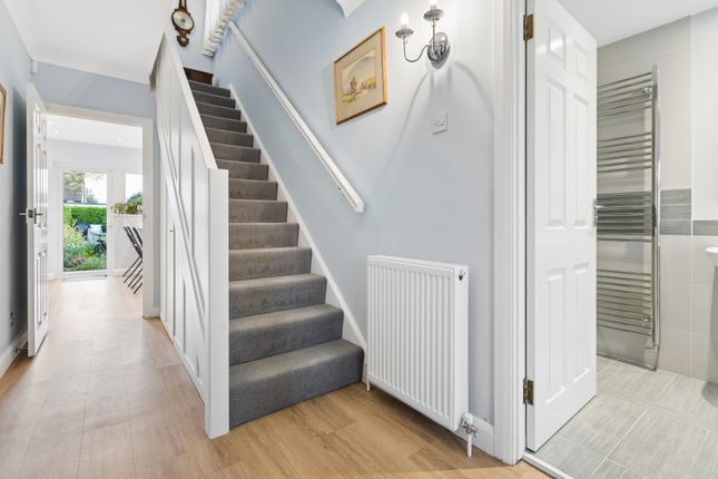 37A Highfield Close, Amersham photo 4