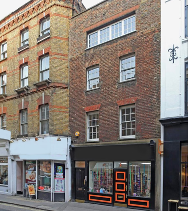Office to let in Noel Street, London