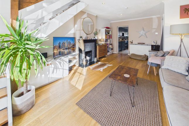 Primrose Road, Walton-On-Thames photo 4
