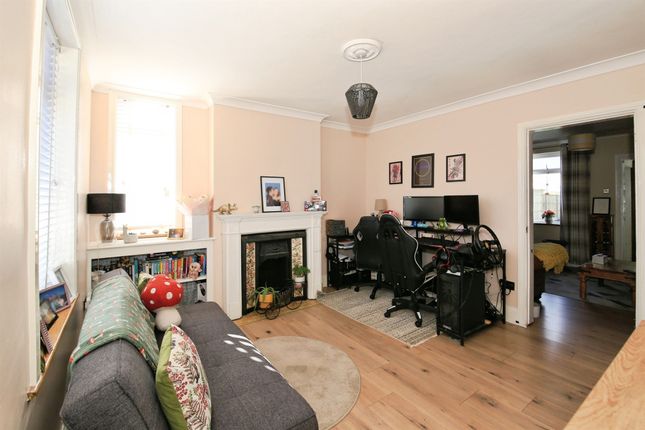 46, Fen Road, Spalding photo 4