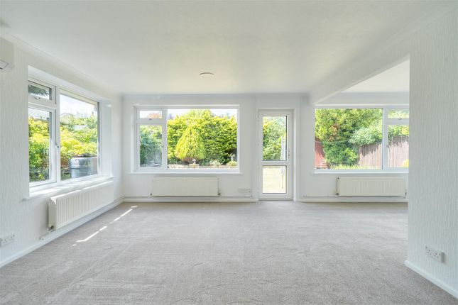 14, Evenlode Way, Bristol photo 2