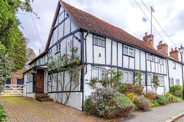 End terrace house for sale in Piccotts End, Piccotts End, Hemel Hempstead, Hertfordshire HP1