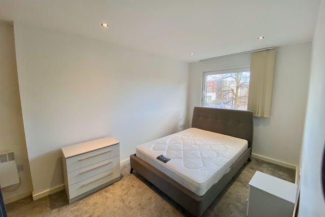 Apt 15, Devell House, Manchester photo 3