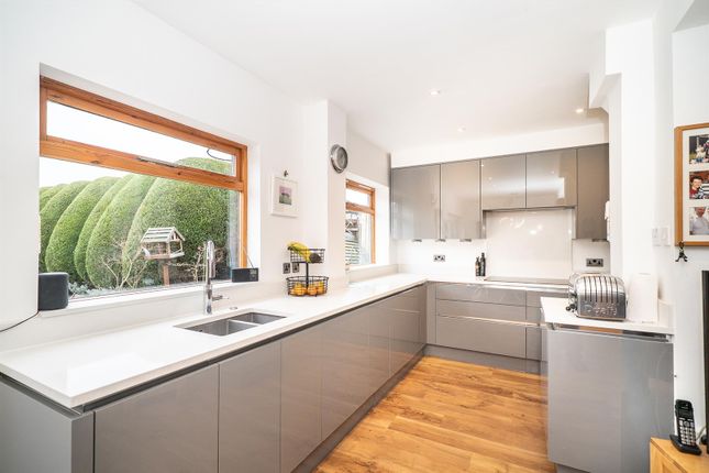 2, Fuller Way, Rickmansworth photo 3