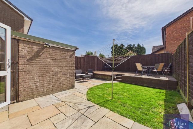 159, Castle Lea, Caldicot photo 3