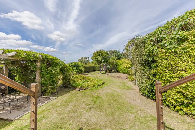 Lyndisfarne Quarry Lane, Tarporley photo 4