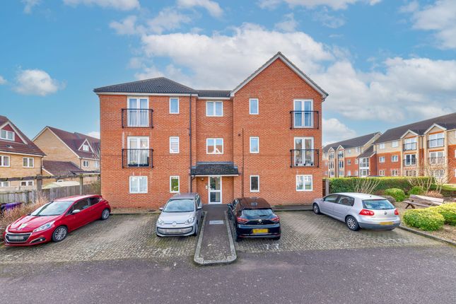 Flat for sale in Barnack Grove, Royston