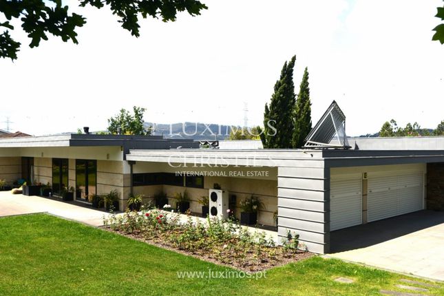 Villa for sale in Campo, 4440 Campo, Portugal