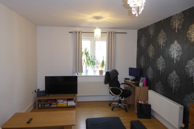 Kemsley Crescent, Milton Keynes photo 2
