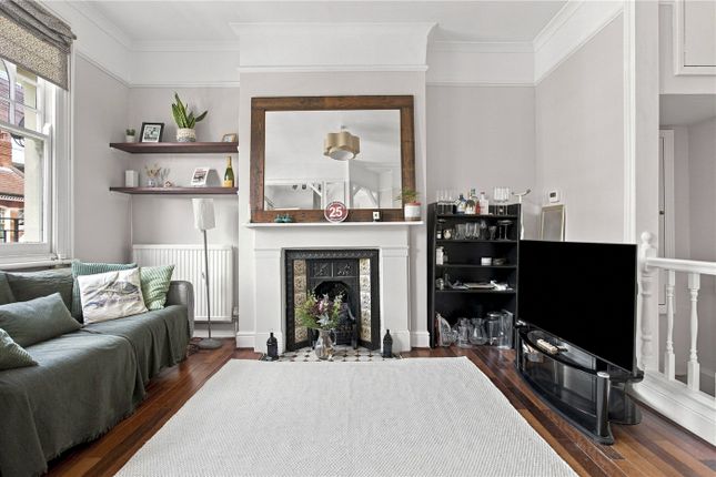 Flat 3, 37, Dafforne Road, London photo 4