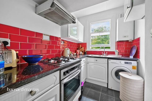 Ground Floor Flat, 131, Lansdowne Way, London photo 4