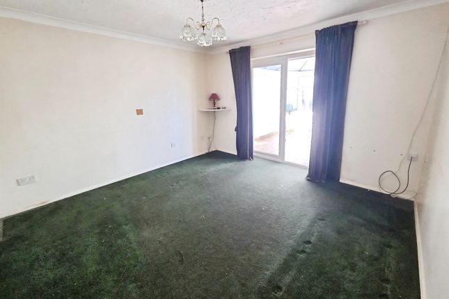 2, Admirals Court, Swaffham photo 2