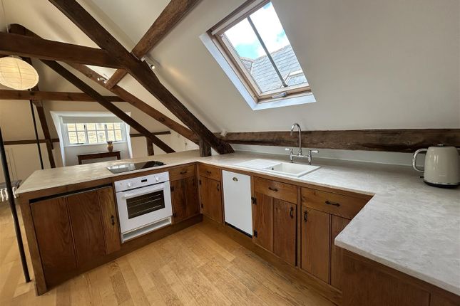 7 Johnsons Courtyard, South Street, Sherborne photo 3