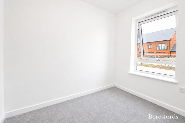 6, Smith Crescent, Chelmsford photo 4