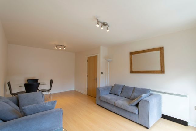 Flat 10 Point 3, 42, George Street, Birmingham photo 4
