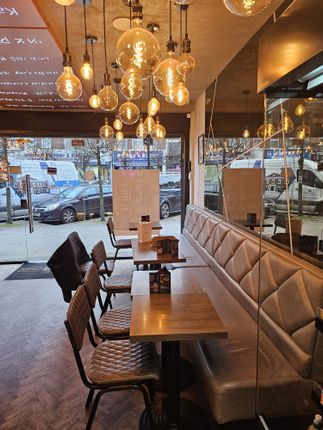 Restaurant/cafe to let in Neasden Lane, London