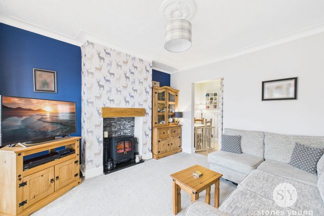 62 Lyndhurst Avenue, Blackburn photo 2