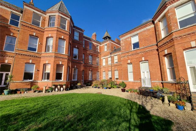 Flat for sale in Greenwood House, Charlton Down, Dorcheseter