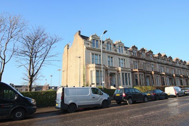 Thumbnail Flat to rent in Hyndland Road, Glasgow