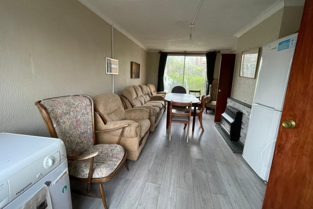 50 Rydal Avenue, Loughborough, Loughborough photo 2
