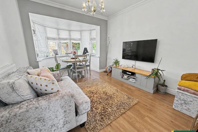 4, Martlet Close, Northampton photo 4