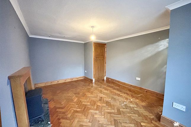 13, Y Croft, Kidwelly photo 3