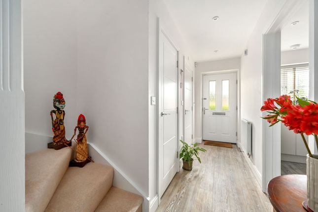4 Burton Lane, Crowborough photo 4