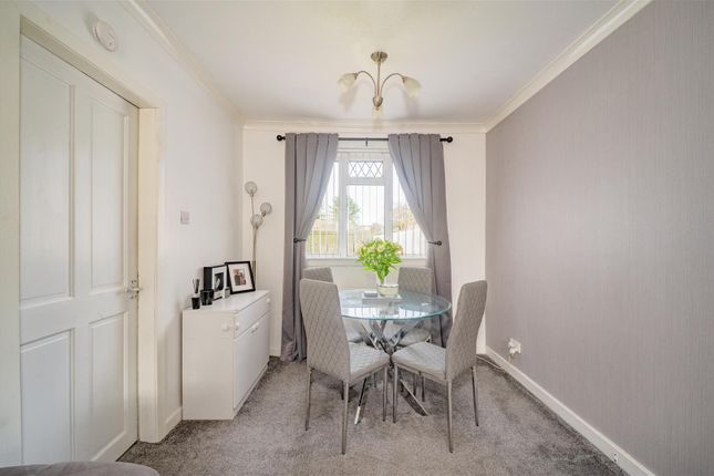 17, Newton Road, Dundee photo 4