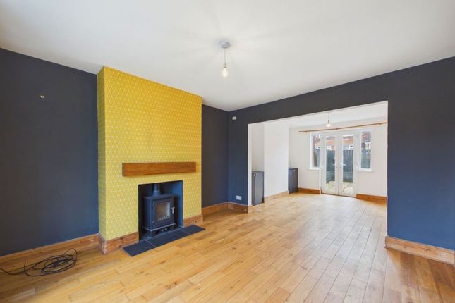 6, Mount Pleasant, Whitby photo 2