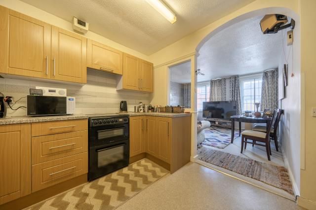 7, Bridge Court, Leominster photo 4
