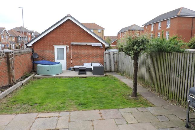 26, Caroline Way, Sovereign Harbour North photo 4