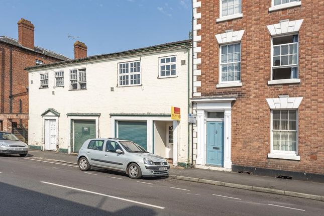 Thumbnail Terraced house for sale in Leominster, Herefordshire