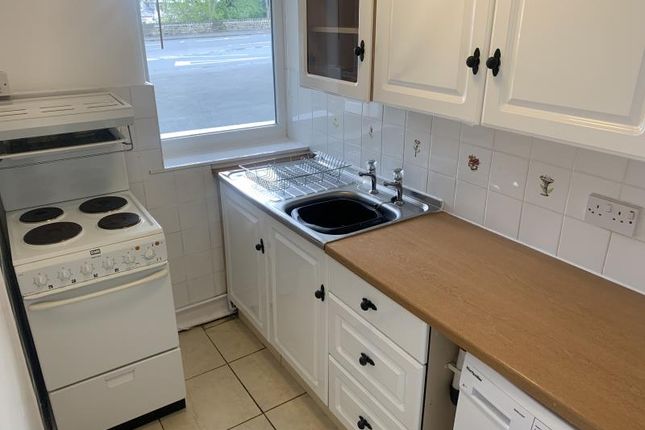 1, Ghyll Lodge, Bingley photo 3