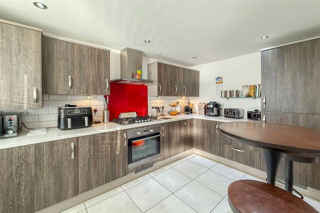 10, Benjamin Gray Drive, West Sussex photo 4