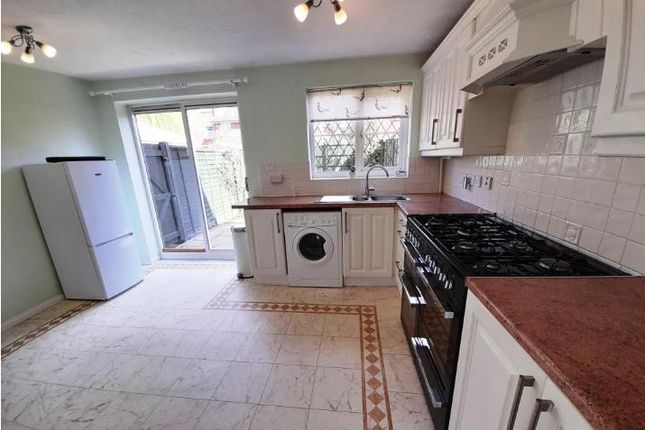 32, Roundel Drive, LEIGHTON BUZZARD photo 4