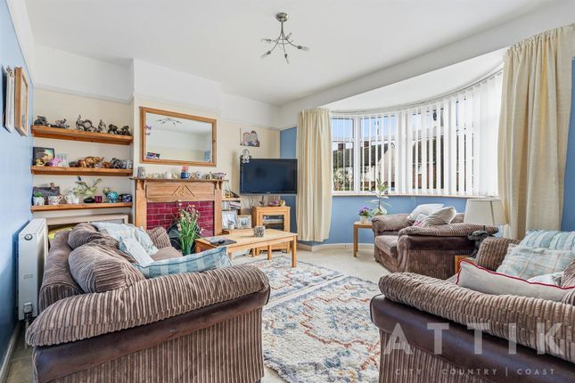 2, Upper Avenue, Halesworth photo 2