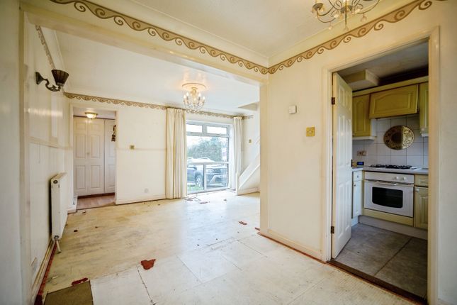 16, Windsor Gardens, Sheerness photo 2