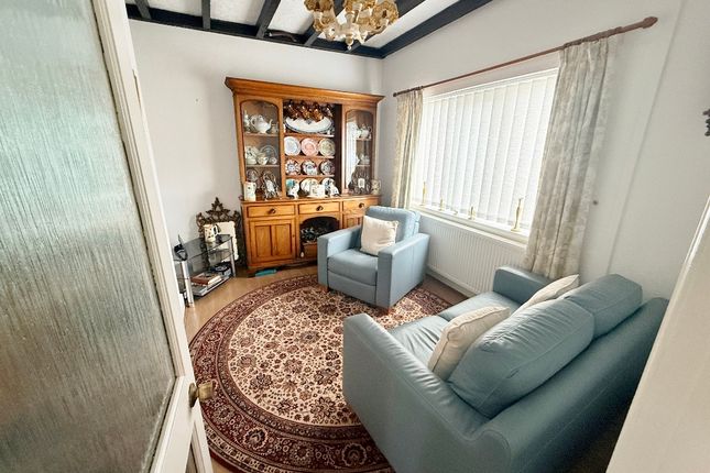 126 Bronallt Rd, Carms photo 3