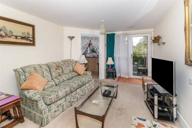 33 Glenhills Court, Little Glen Road, Leicester photo 4