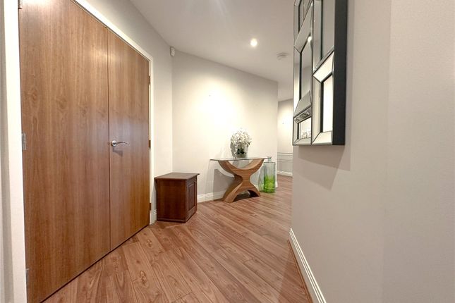 Flat 8, Herons Court,, Shenley Hill, Hertfordshire photo 3