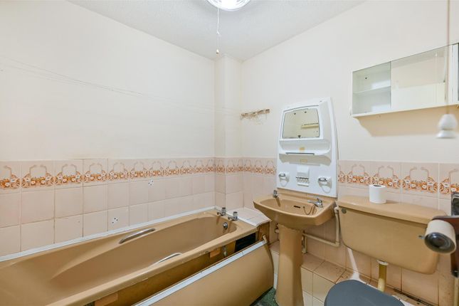 6, Exbourne Road, Reading photo 4