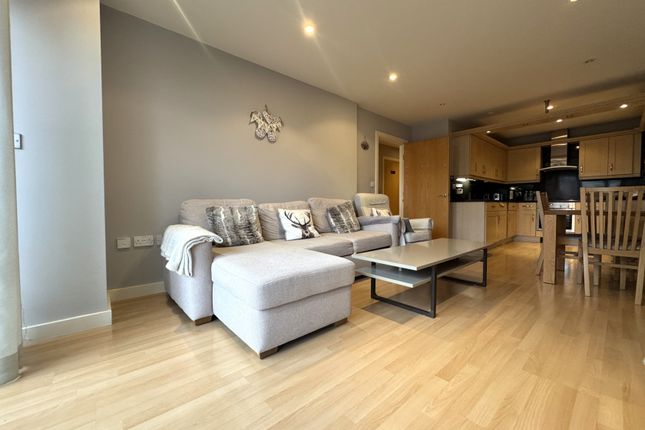 411, Imperial Point, The Quays, Salford photo 3