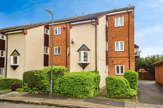 25, Fleming Way, London photo 3